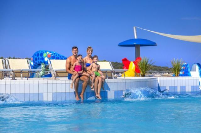 Mobile Homes - Lanterna Premium Camping Resort Tar-Vabriga Exterior foto